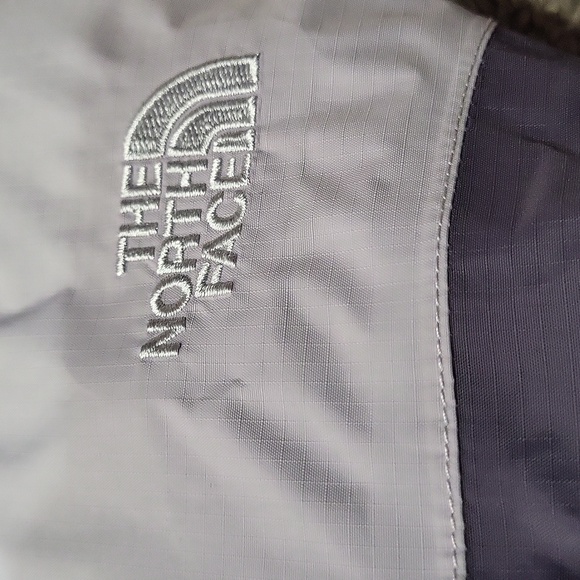 The North Face Purple Lightweight Water Resistant Hooded fleece lined triclimate - Picture 13 of 16
